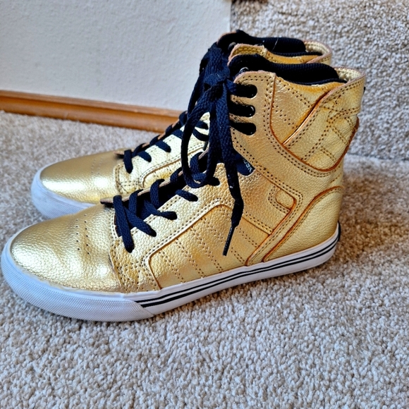 Supra Skytop Gold Metallic High Top Sneakers Kids Size 5 Womens Size 7 - Picture 1 of 9
